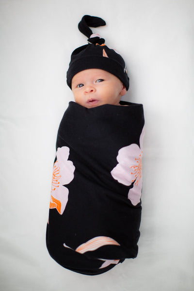 Willow Pregnancy Robe & Swaddle & Dad T Shirt