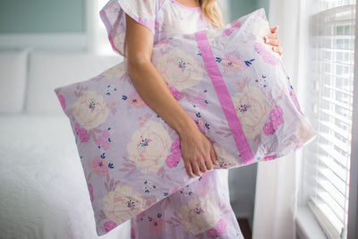 Anais Delivery Gownie & Matching Pillowcase Set