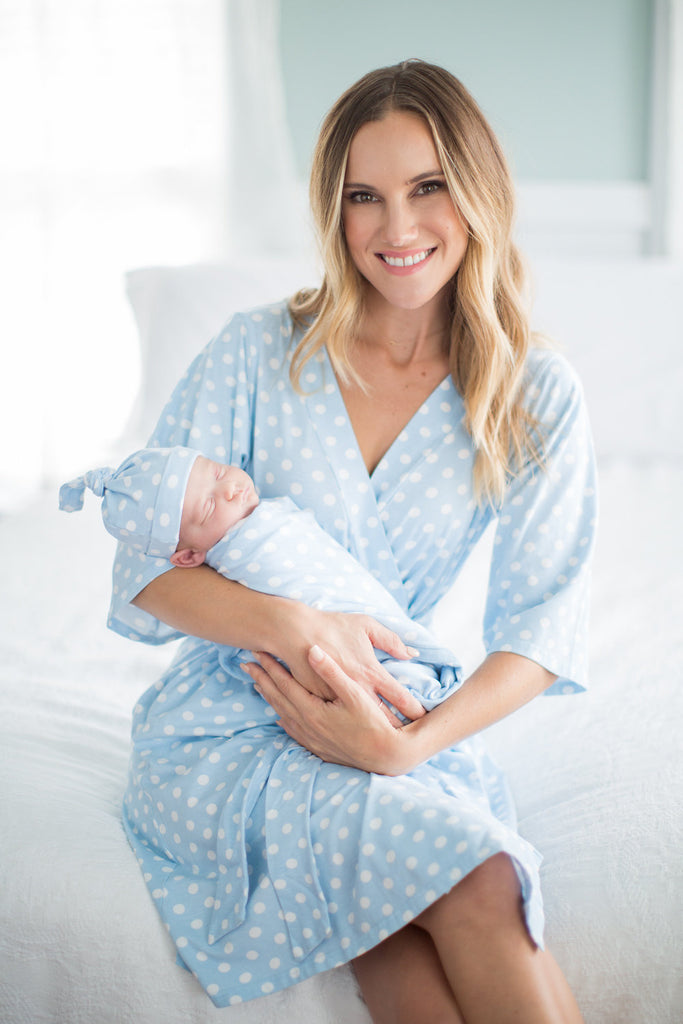 Maternity gown hi-res stock photography and images - Alamy