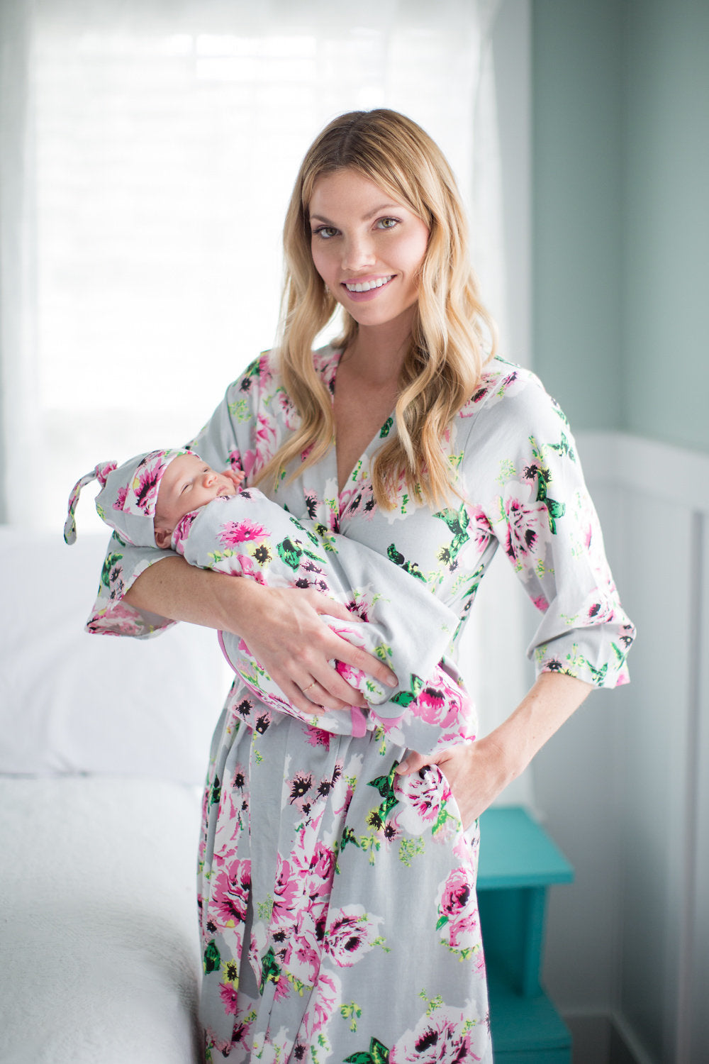 Olivia Pregnancy/Postpartum Robe & Swaddle Blanket Set