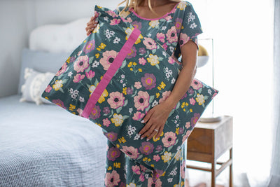 Charlotte Delivery Gownie & Matching Pillowcase Set