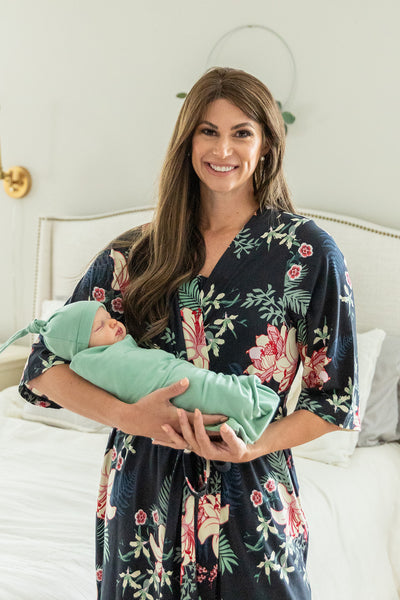 Elise Pregnancy/Postpartum Robe & Sage Green Swaddle Blanket Set