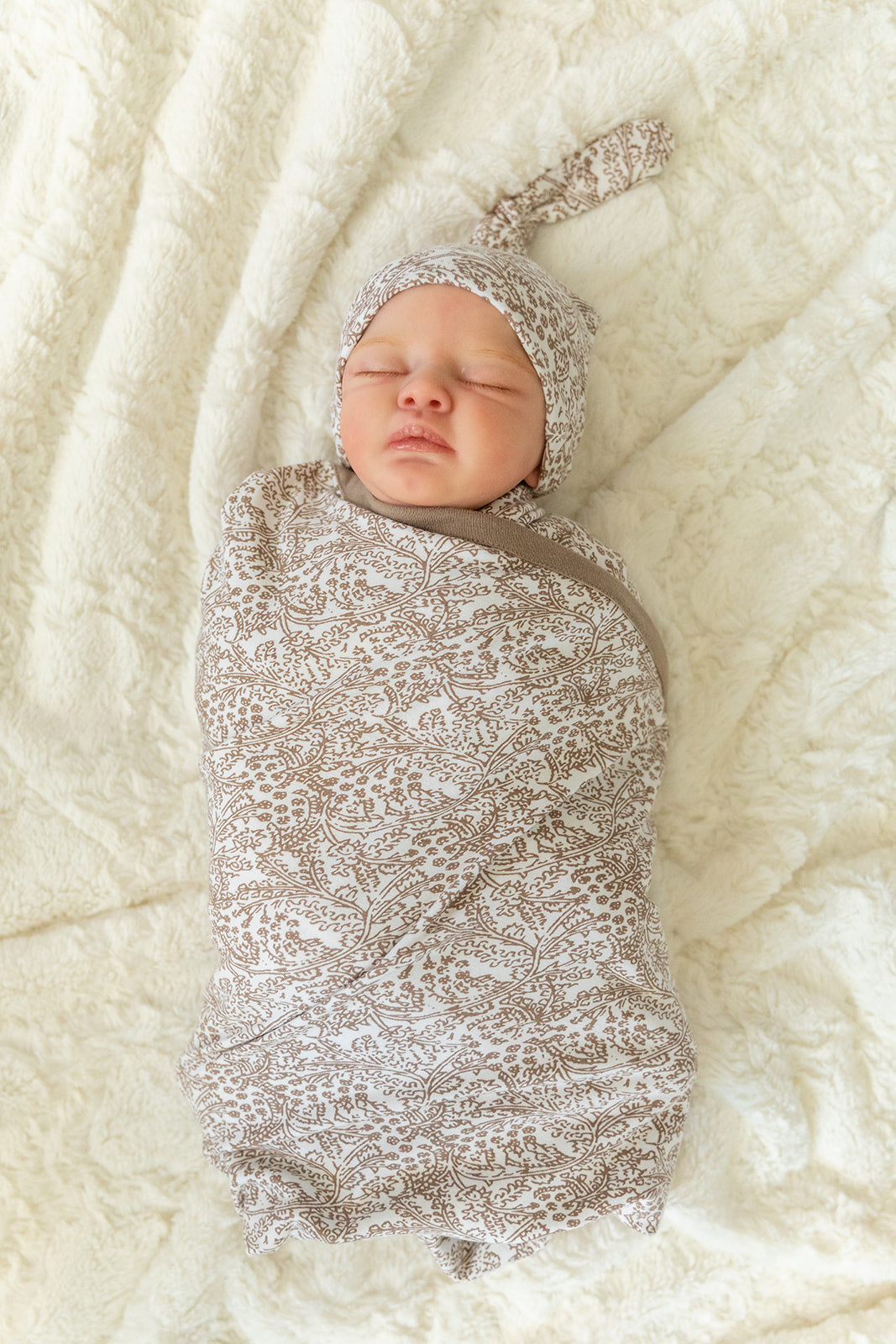 Brooklyn Swaddle Blanket & Matching Newborn Hat Set