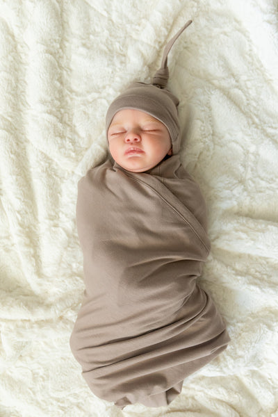 Brooklyn Pregnancy/Postpartum Robe & Taupe Swaddle & Dad T Shirt