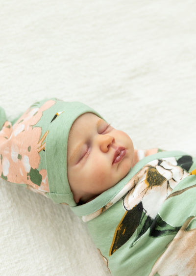 Gia Swaddle Blanket And Newborn Hat Set