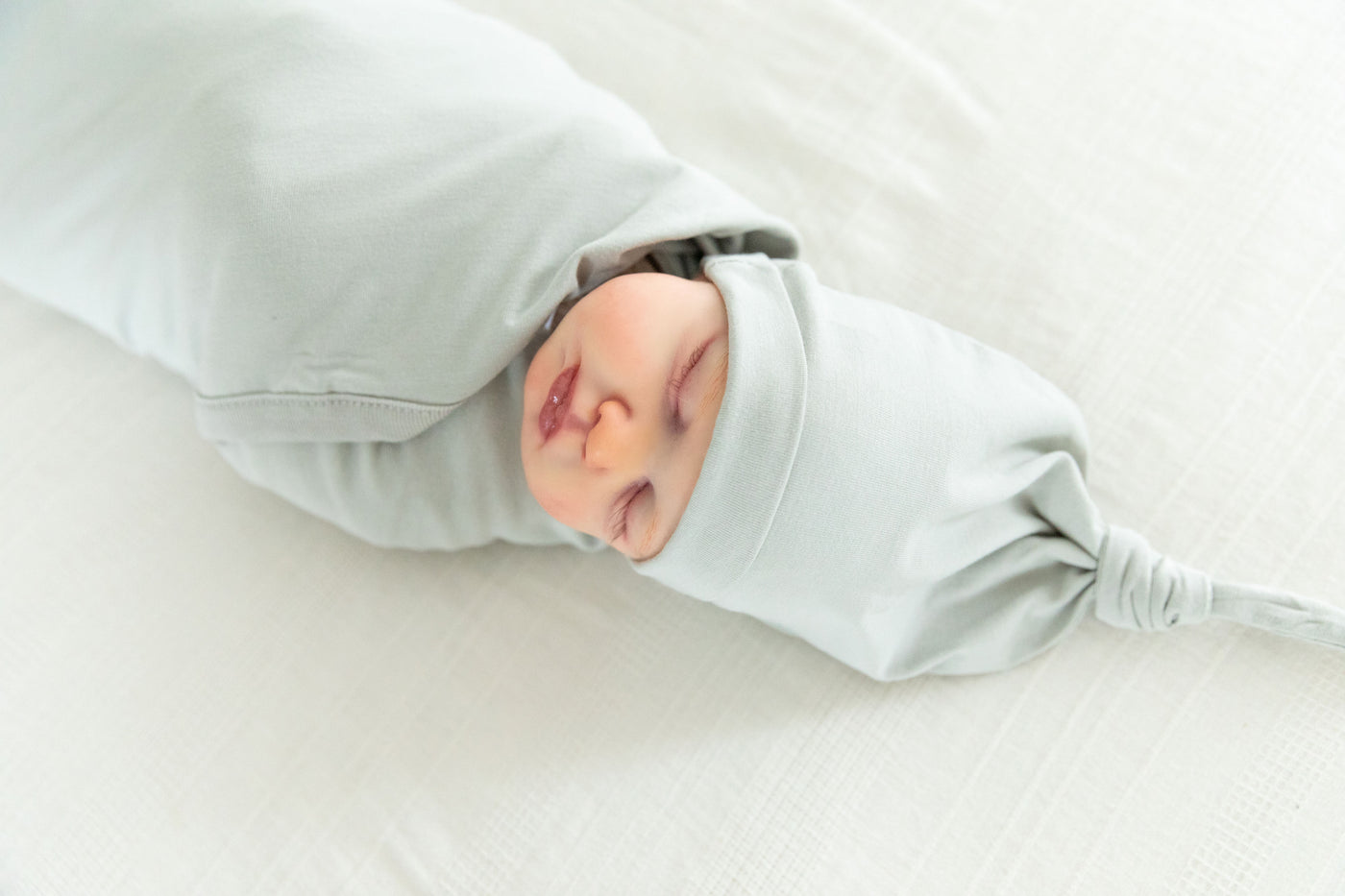 Ivy Pregnancy/Postpartum Robe & Grey Baby Swaddle Blanket Set