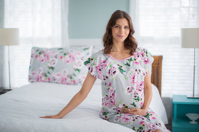 Olivia Delivery Gownie & Pillowcase Set