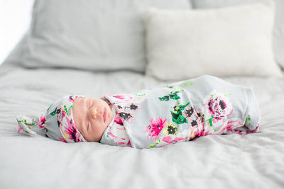 Olivia Little Girl & Mommy Pregnancy/Postpartum Robe & Swaddle Blanket Set