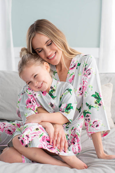 Olivia Little Girl & Mommy Pregnancy/Postpartum Robe & Swaddle Blanket Set