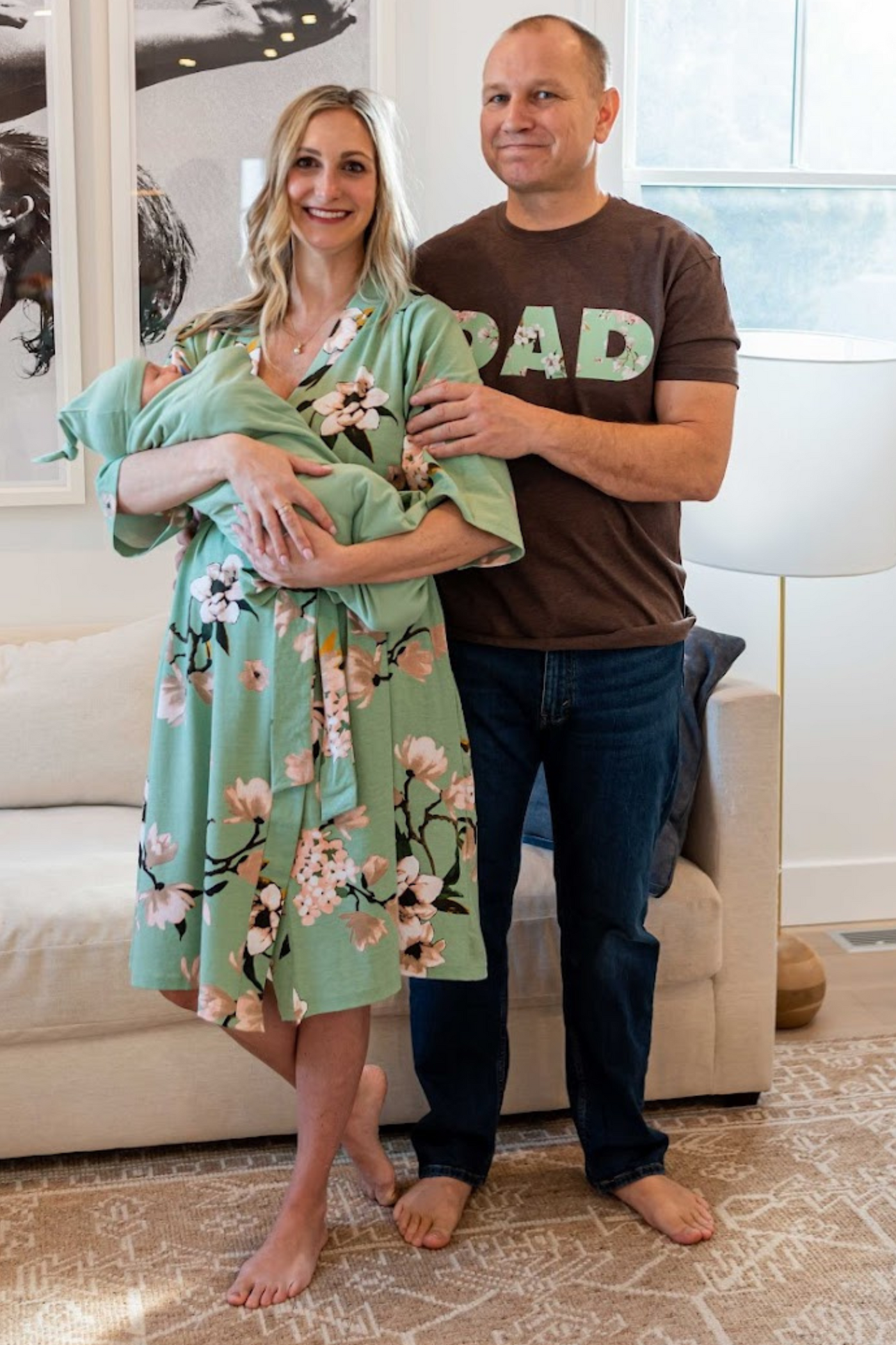 Gia Pregnancy/Postpartum Robe & Sage Green Swaddle & Dad T-Shirt